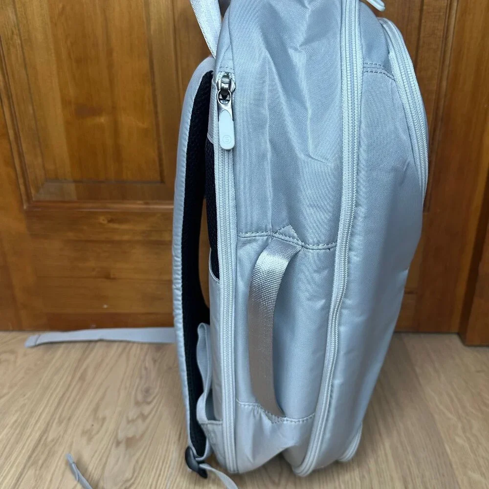 NWT Stitch Golf The Day Traveler Backpack LtGray